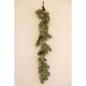 Artificial Juniper Christmas Garland with Berries 3