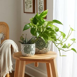KAYEFORD SET OF 2 WHITE PLANTER 8 (IN) 12