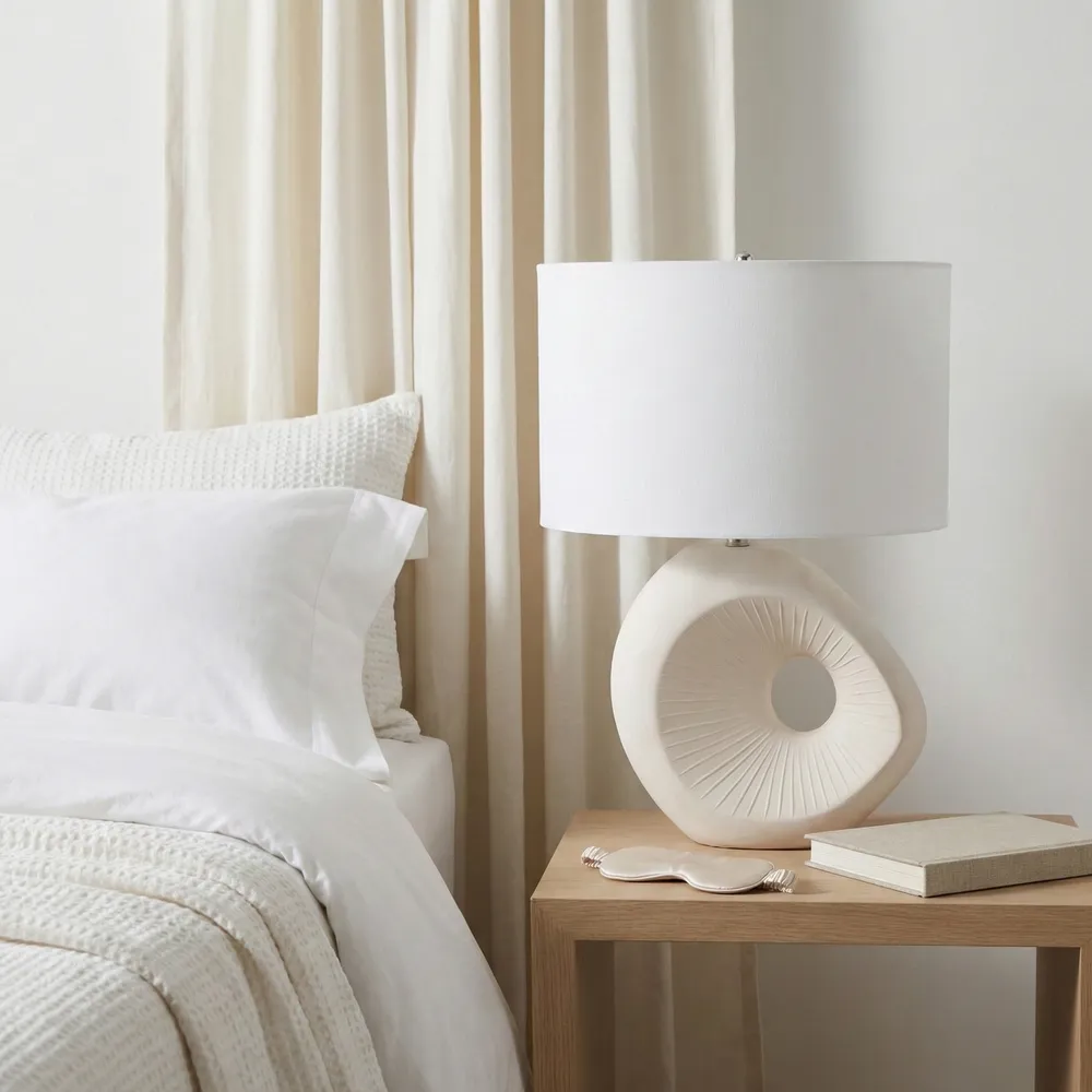 REIDFORD IVORY LAMP 26 (IN)