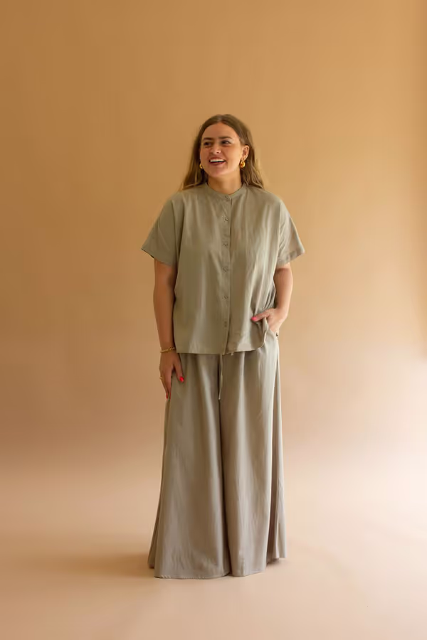 High-Neck Buttondown Short-Sleeve Blouse - Fog