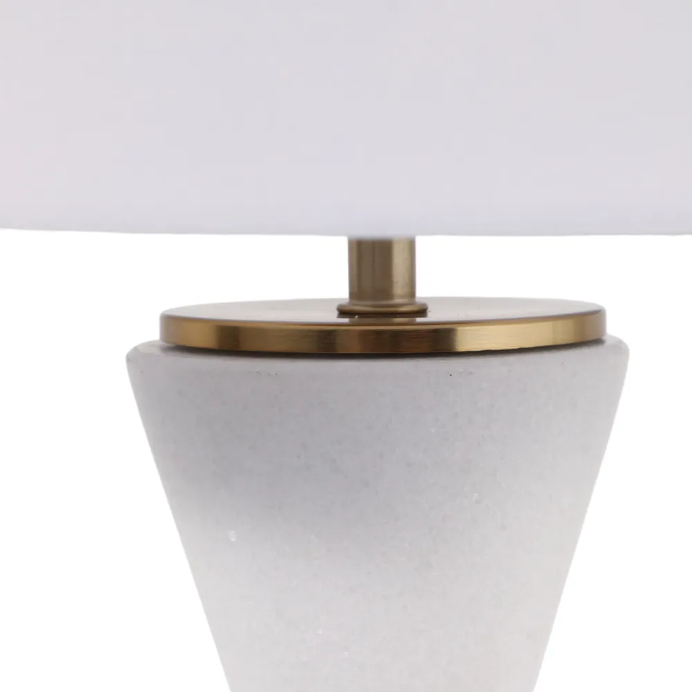 NOELGATE WHITE LAMP 25 (IN)