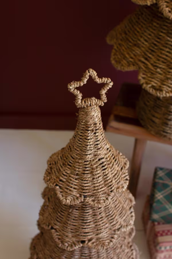 Set of 2 Woven Vine Christmas Trees