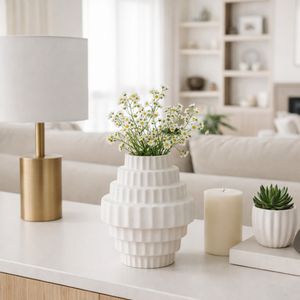 HEDLEYLAKE WHITE VASE 8 (IN) 2