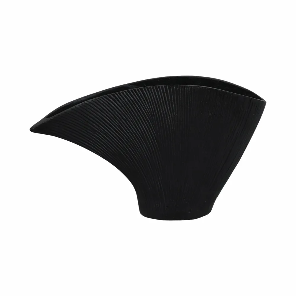 CALDERWORTH BLACK VASE 7 (IN)