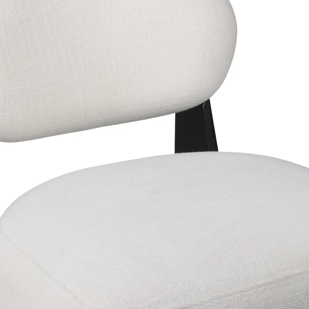 TANNERWAY WHITE CHAIR 29 (IN)