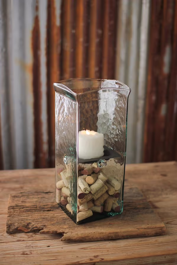 Square Candle Hurricane / Medium