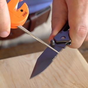 AccuSharp Orange 4-in-1 Knife and Tool Sharpener 3