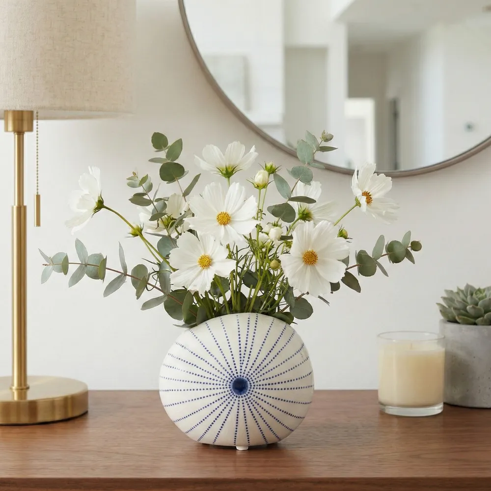 LOCHFORD WHITE VASE 4 (IN)