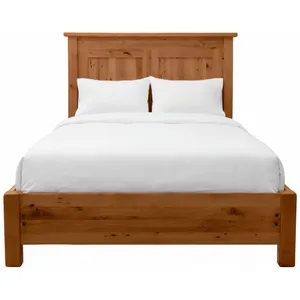 Heritage Oak Haven Cal King Bed with Bedrail System 5