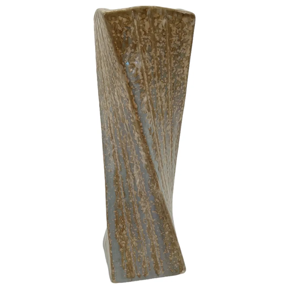 GRANTHAMWAY COPPER VASE 11 (IN)