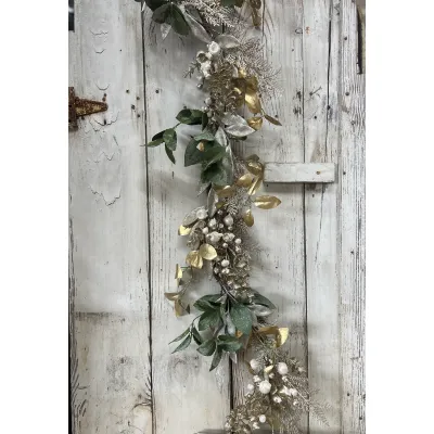 Glitz And Glamour Garland