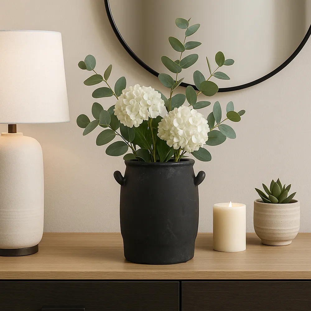 FRAZERCROSS BLACK VASE 9 (IN)