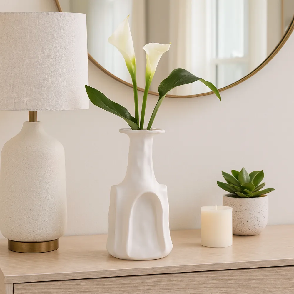 DAWSONWELL WHITE VASE 14 (IN)