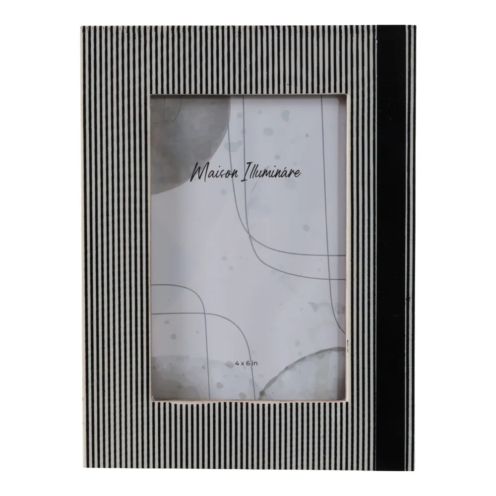 EVERTONLAND BLACK FRAME 8 (IN)