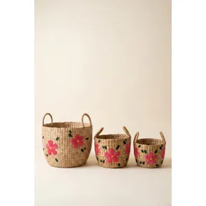 Set of 3 Seagrass Baskets with Embroidered Flowers 4