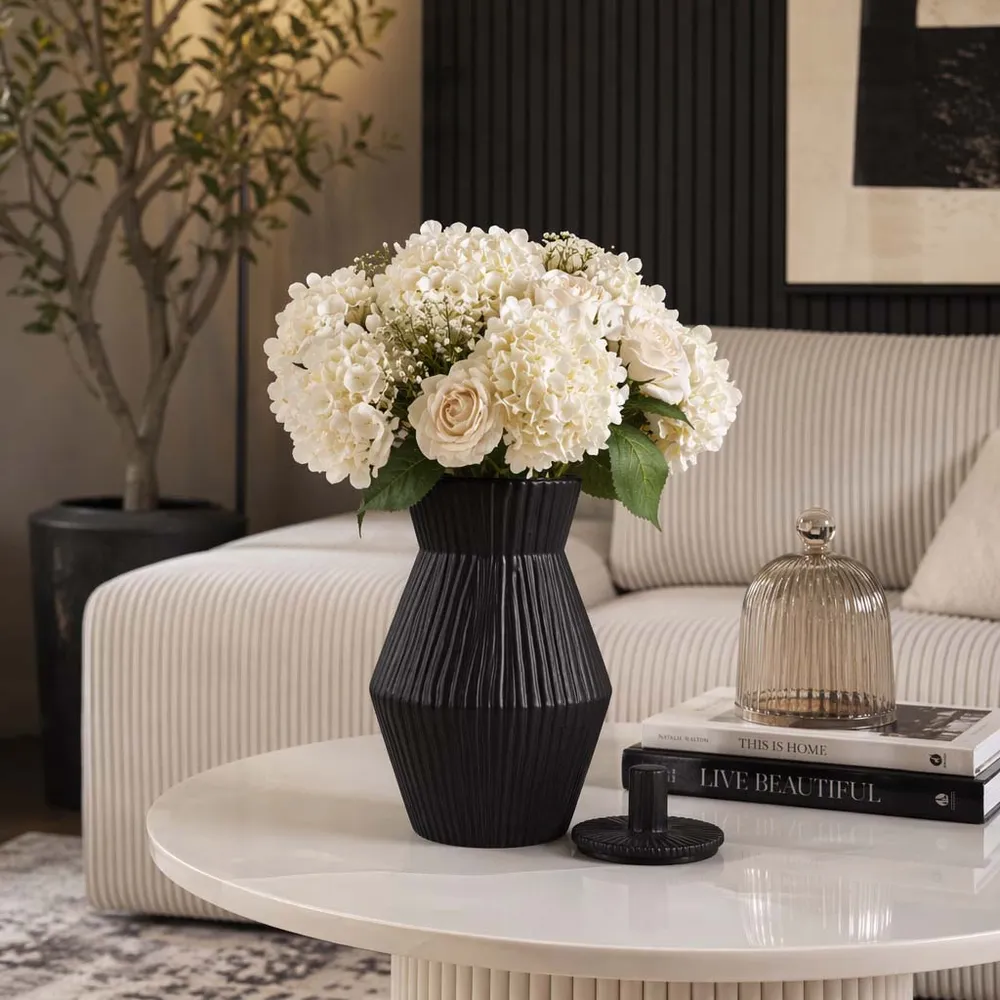 WRENTON BLACK VASE 15 (IN)