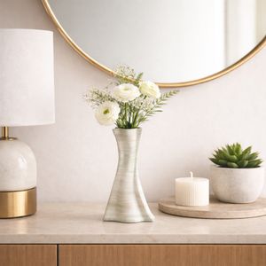 QUINNCLIFF IVORY VASE 12 (IN) 2