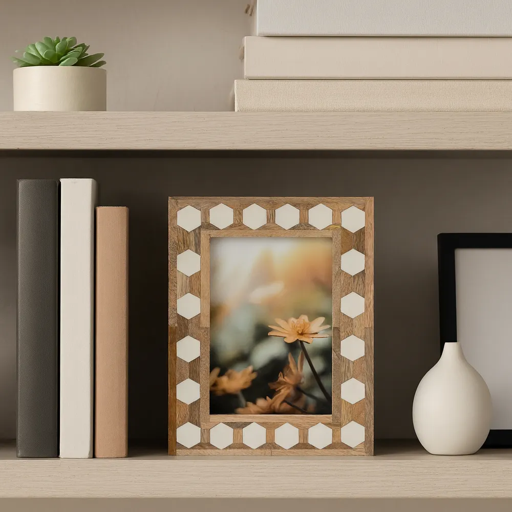 WALTONFORD WHITE FRAME 10 (IN)