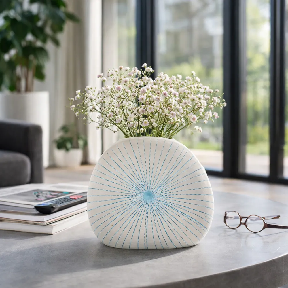 LOCHFORD BLUE VASE 9 (IN)