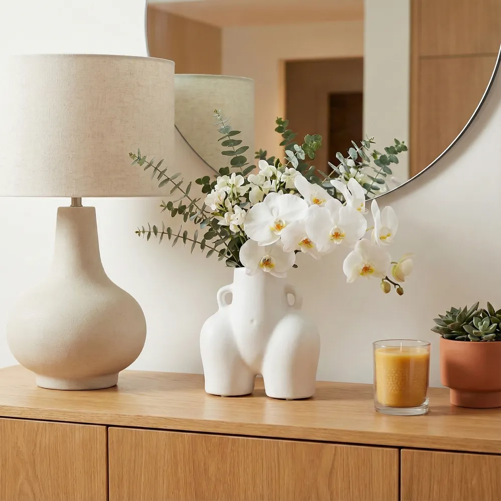 GLOVERSIDE WHITE VASE 8 (IN)