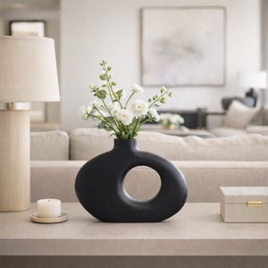 GRIFFINMOOR BLACK VASE 10 (IN) 2
