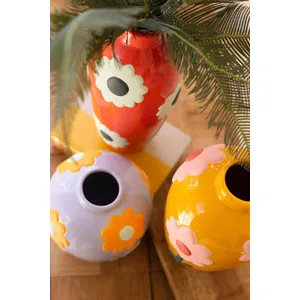 Set of 3 Ceramic Vases with Flowers 3