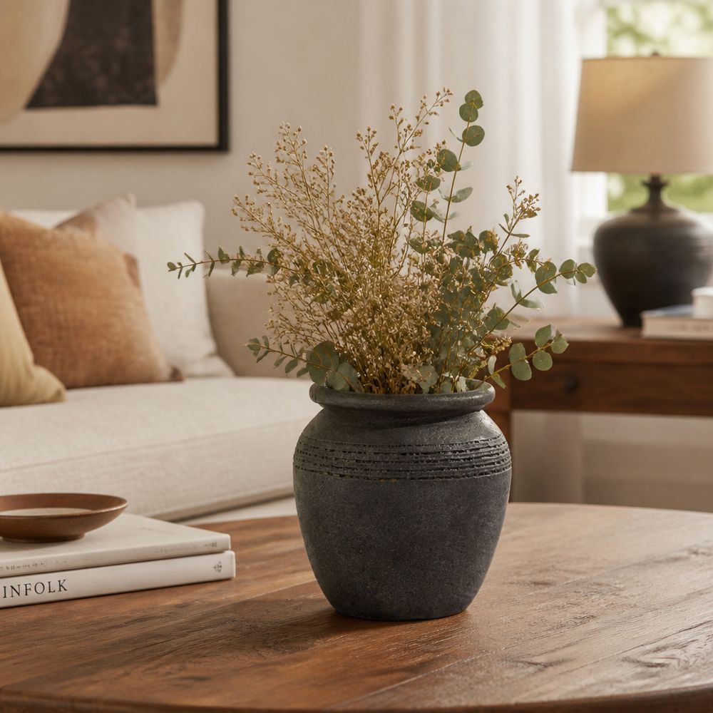 GRIFFINLAND BLACK VASE 6 (IN)