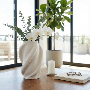 DALEYWORTH WHITE VASE 15 (IN) 10