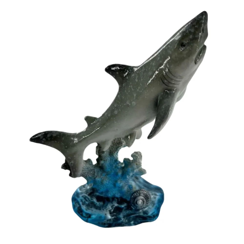 4-1/2" SHARK ON CORAL