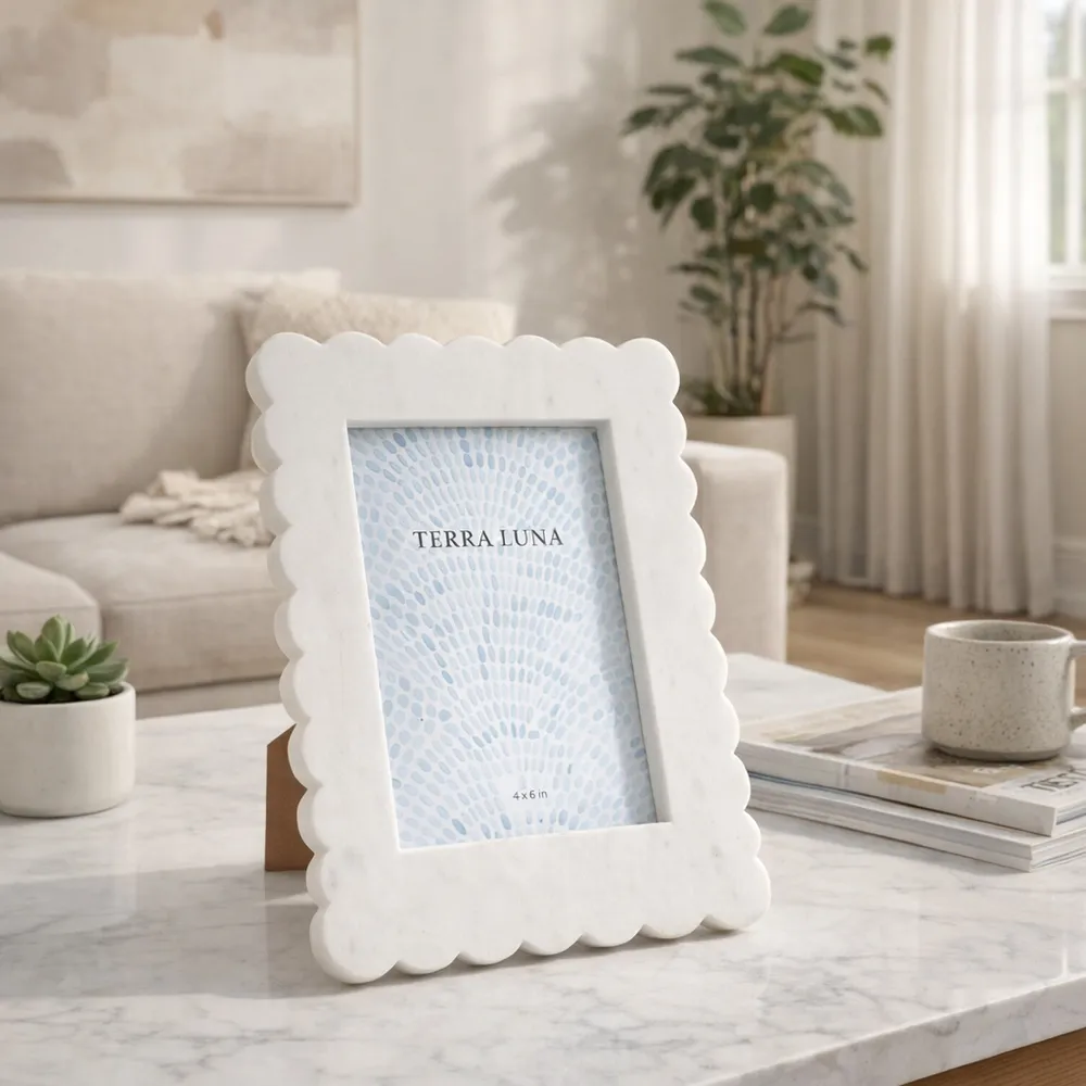 TILTONWICK WHITE FRAME 9 (IN)
