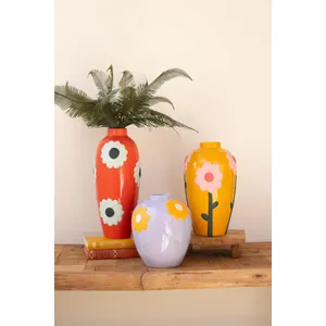 Set of 3 Ceramic Vases with Flowers 1