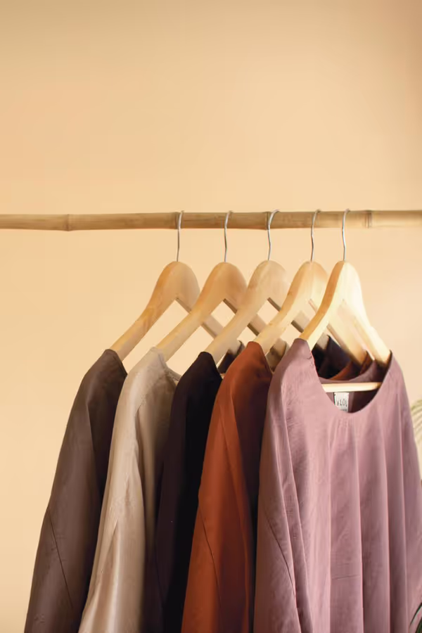 Short-Sleeve Blouse with Button Detail on Sleeves / Mulberry