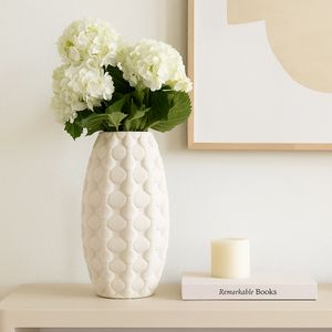 GLENLAND IVORY VASE 15 (IN) 9