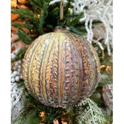 Small Vintage Christmas Ornament 4x4x4in