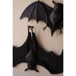 Set of 2 Painted Metal Wall-Hanging Halloween Bats 3