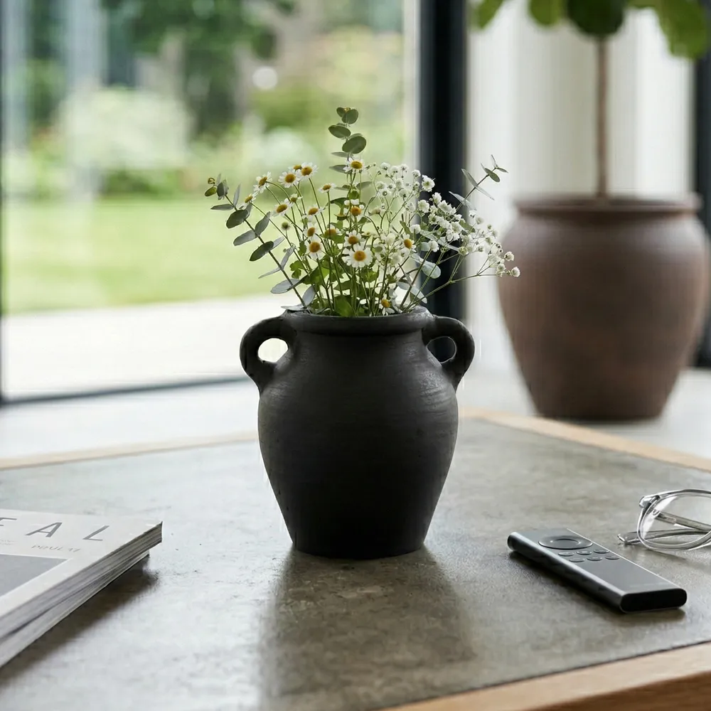 DRAKEWELL BLACK VASE 7 (IN)