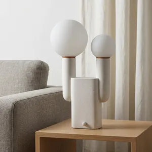 HOBARTVIEW WHITE LAMP 20 (IN) 11