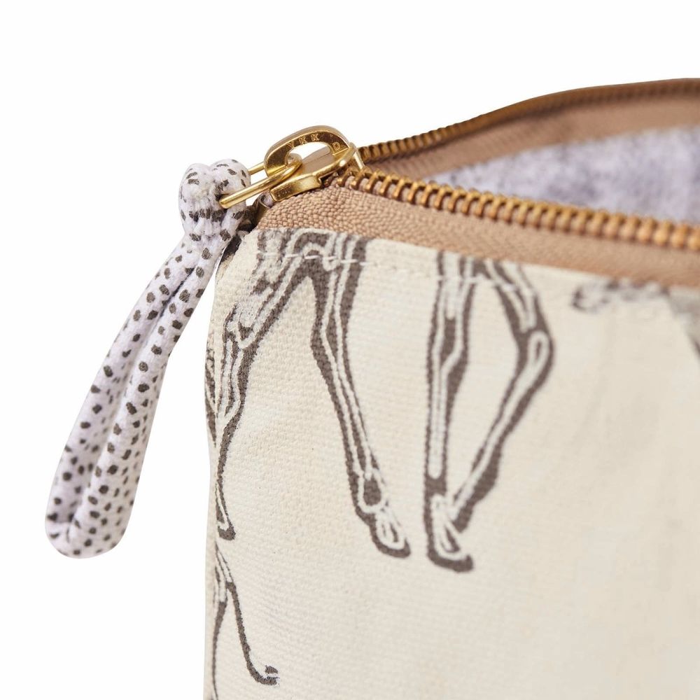 Giraffe Large Essential Canvas Pouch