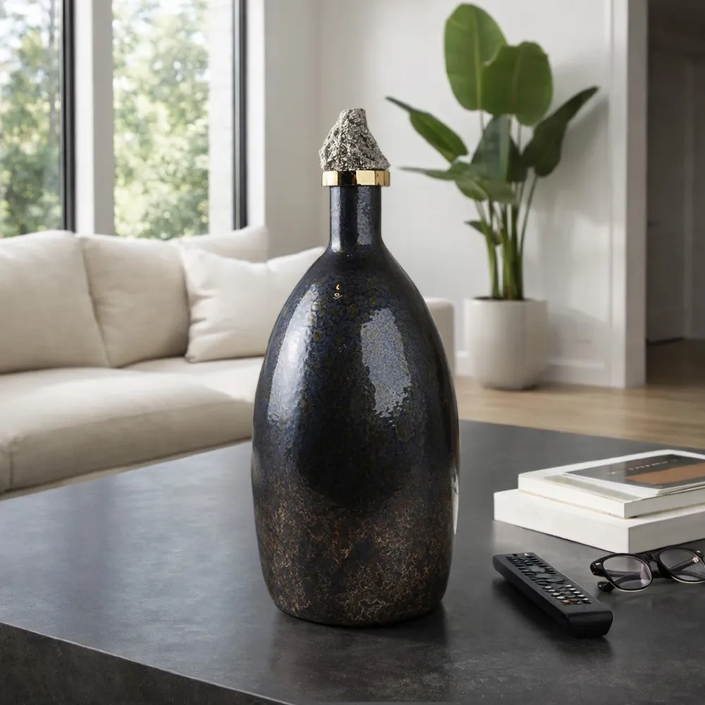 FARLEYDALE BLACK GLASS VASE 20 (IN)