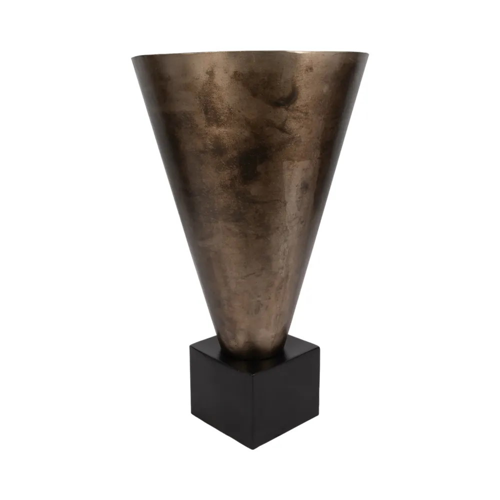 NASHOAK GOLD VASE 19 (IN)