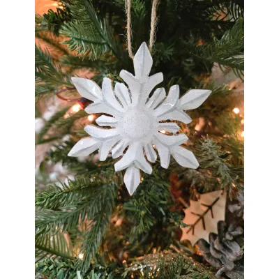 Glitzy Snowflake 4x4in