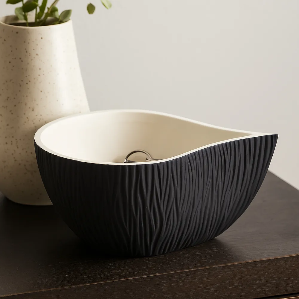 DERMOTFIELD BLACK BOWL 6 (IN)