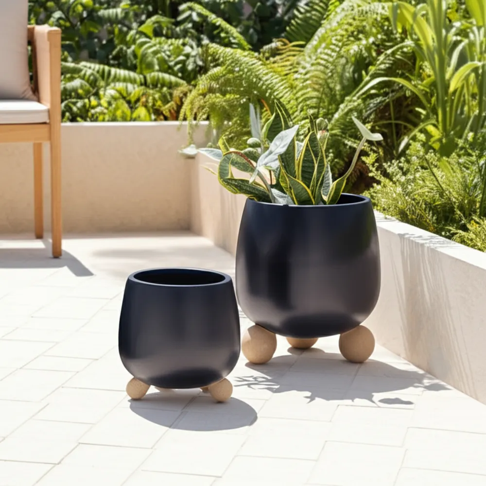 SUTTONOAK SET OF 2 BLACK PLANTER 8 (IN)
