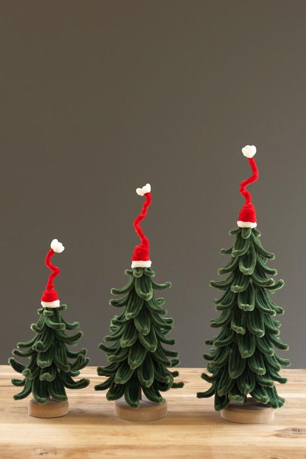 Set of 3 Pipe Cleaner Christmas Trees with Hats