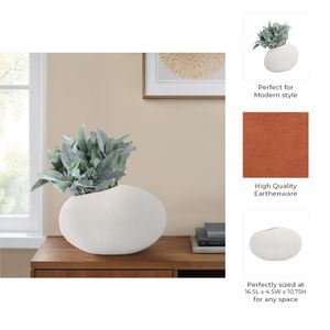 MARCHOLM WHITE VASE 11 (IN) 10