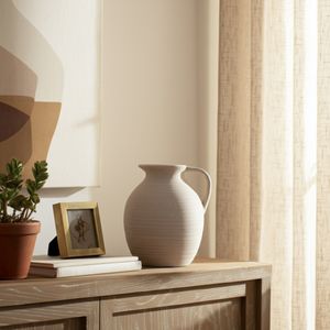 HOLDENFORD IVORY VASE 11 (IN) 2