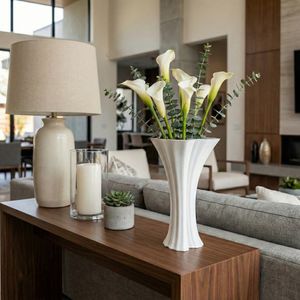 WRENMORE WHITE VASE 11 (IN) 13