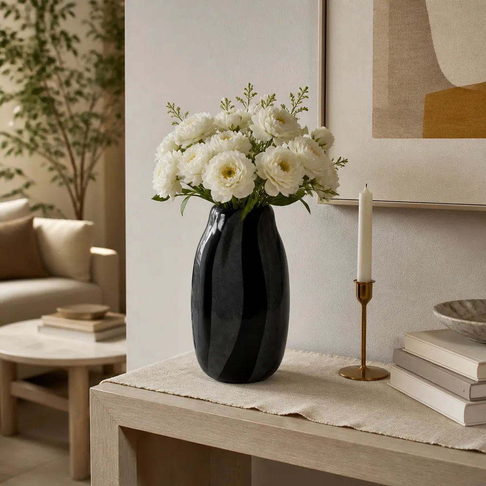 TARYNSHAW BLACK GLASS VASE 10 (IN)