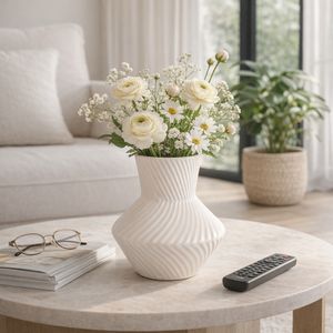 HOLCOMBFORD WHITE VASE 8 (IN) 11