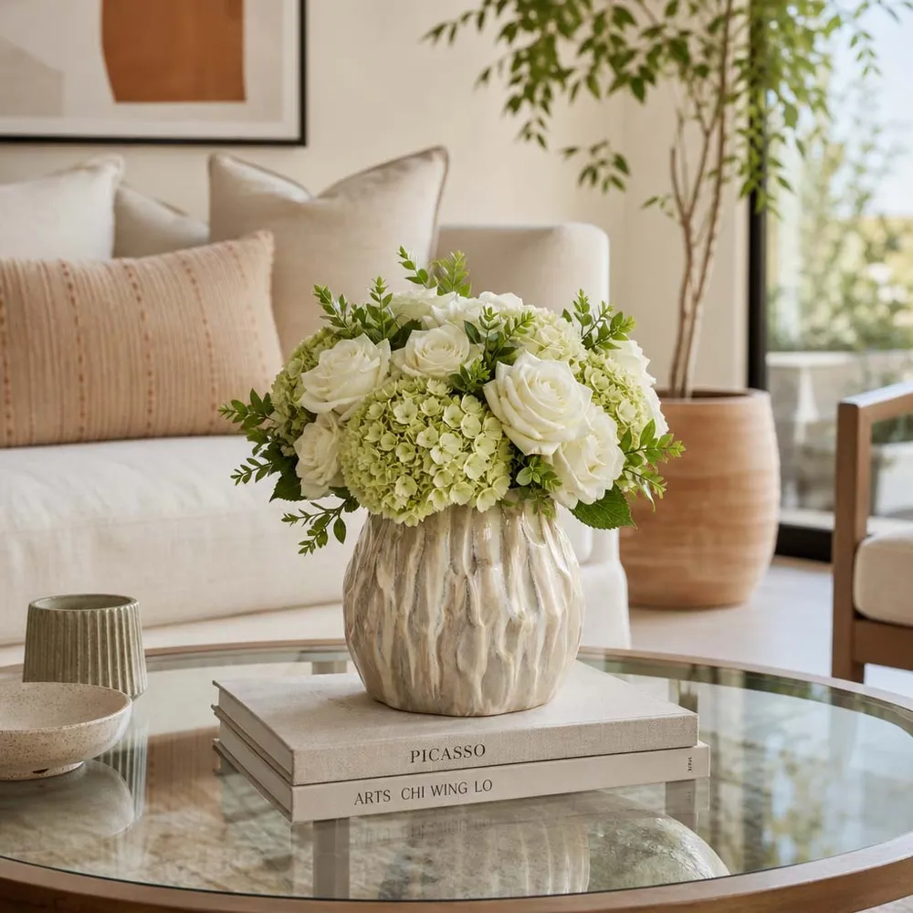 CROSBYLEY CREAM VASE 8 (IN)